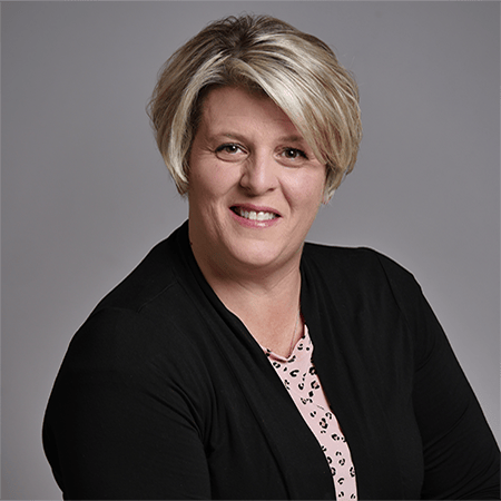 Headshot of Gina Balderas, Senior Vice President Retail Engagement